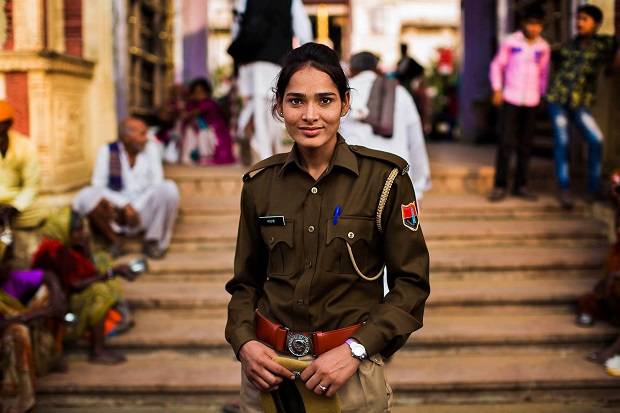 Policewoman in Pushkar, Rajasthan, India.