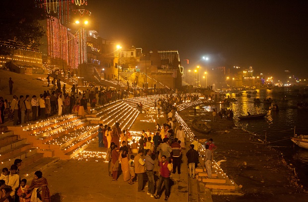 diwali-at-varanasi-ghats