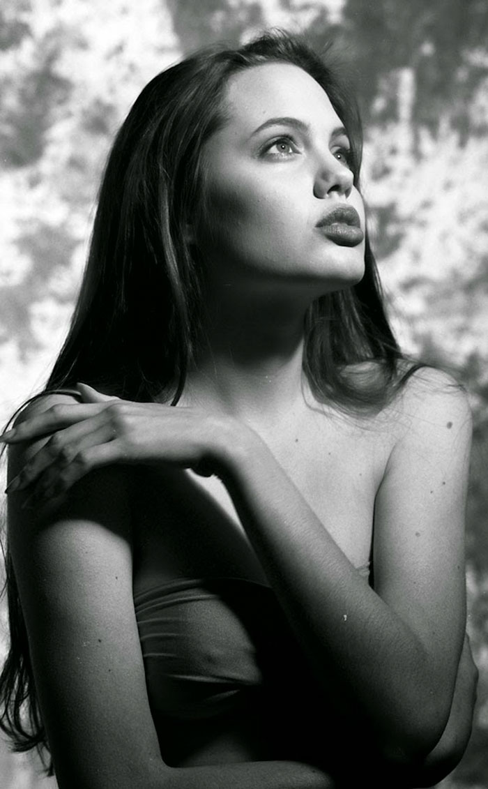 15-year-old-young-angelina-jolie-16