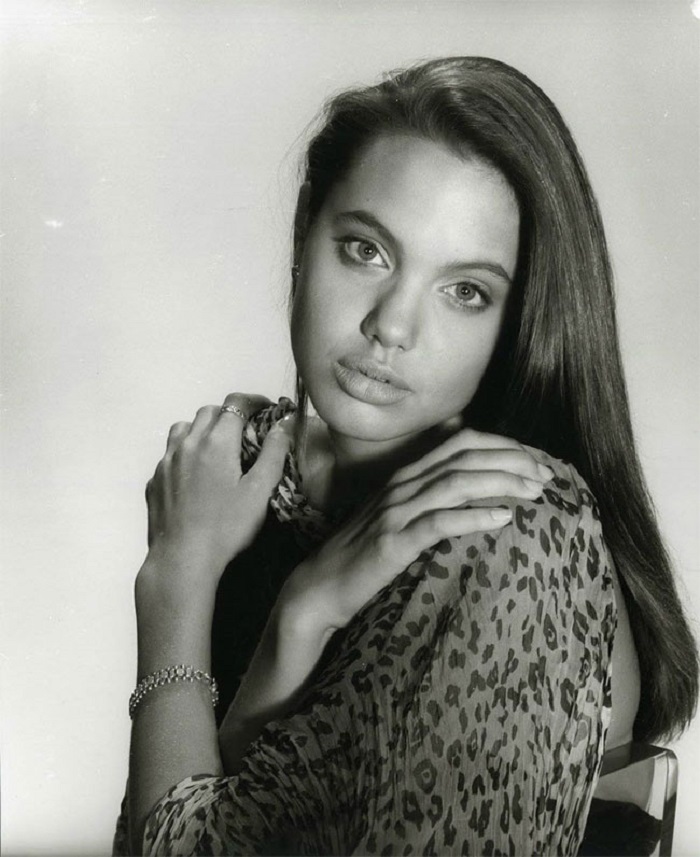 15-year-old-young-angelina-jolie-24