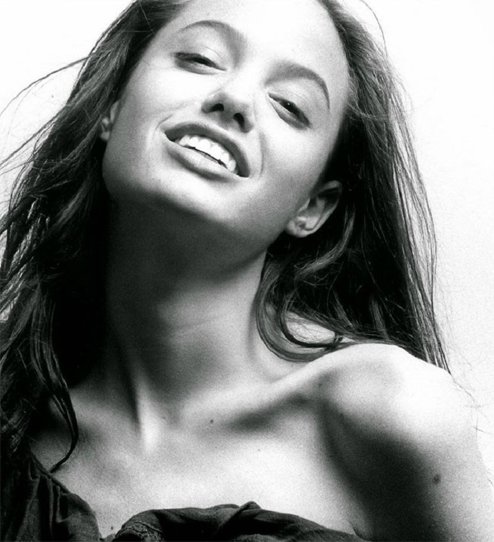 15-year-old-young-angelina-jolie-25