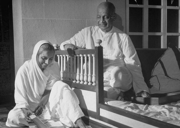 sardar-vallabhbhai-patel-with-his-daughter-manibehn-patel