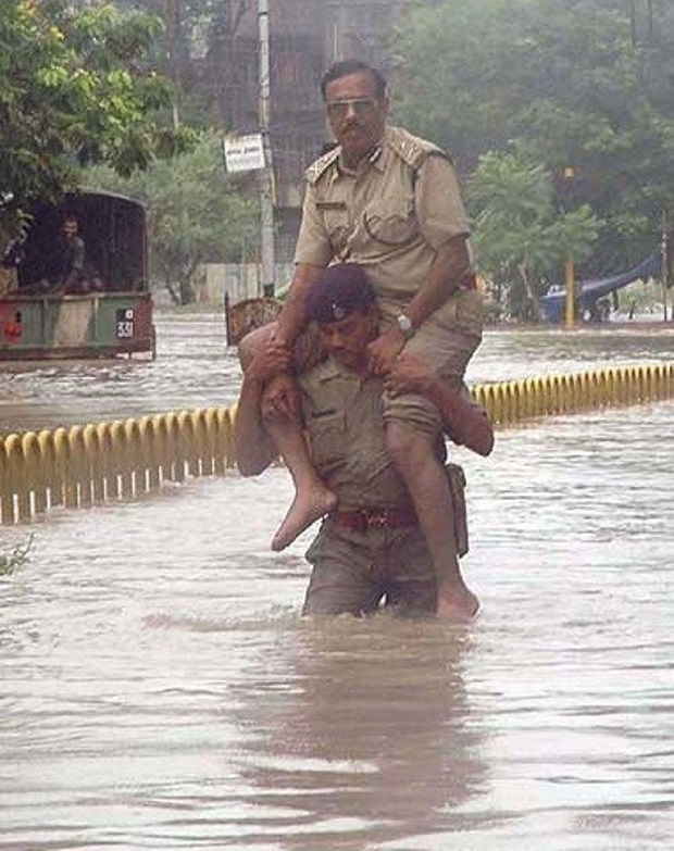 शांत-भारतीय-पुलिस-9