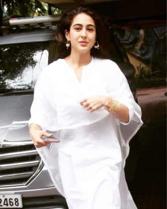 27 Photos Of Sara Ali Khan The Gorgeous And Beautiful Daughter Of Saif ...