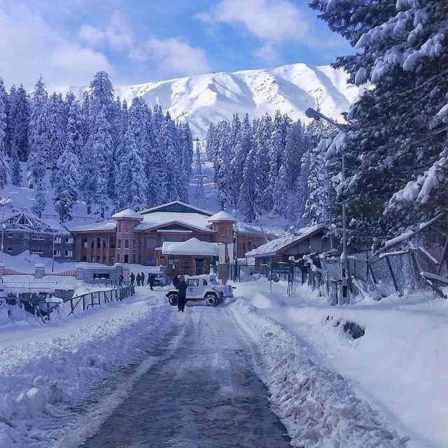 22 Places To See Snowfall In India, For A Fairy Tale Experience