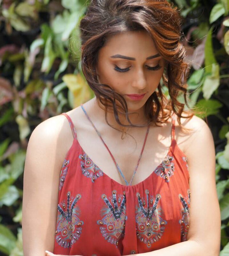 802px x 897px - Meet Mimi Chakraborty, The MP From Bengal Who Is Adding Glamour To Politics