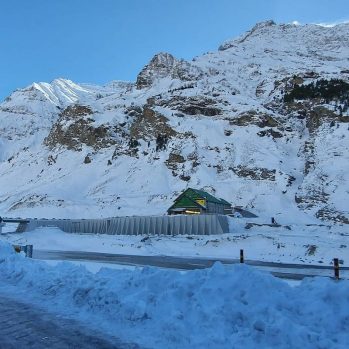 17 Stunning Photos Of Atal Tunnel Covered In Snowfall Which Looks Like ...