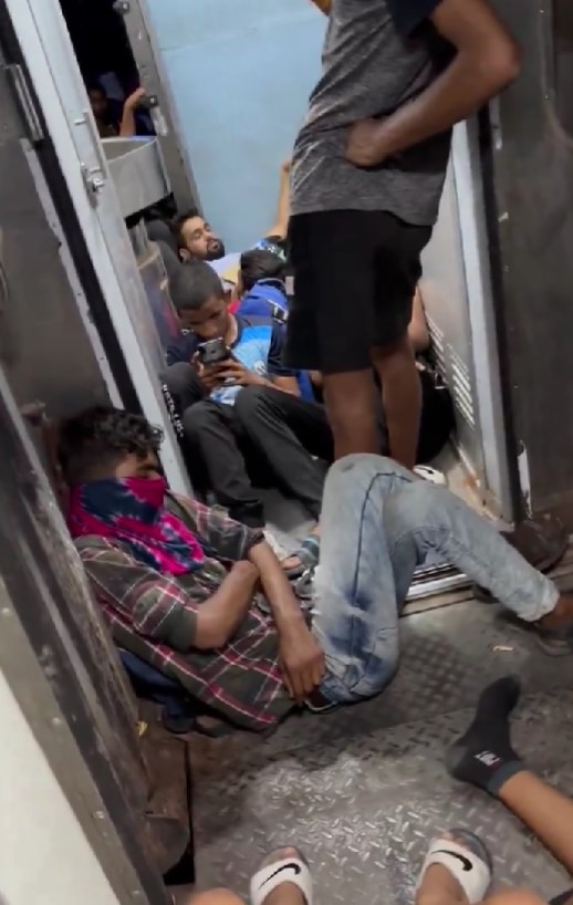 Overcrowding in Indian Railways