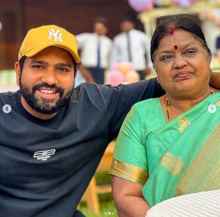 Rohit Sharma with mother